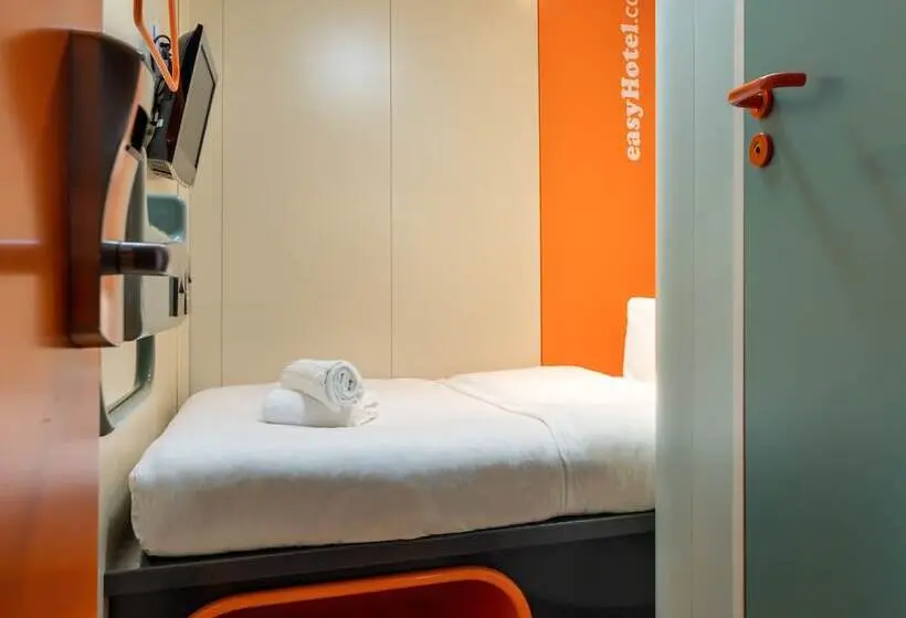 Basic-huone, Easyhotel Edinburgh