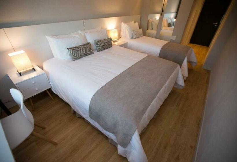 Трехместный Номер Deluxe, Gran Hotel Flores