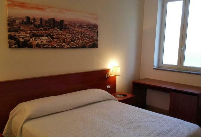Классический Номер, Albergo Del Pino