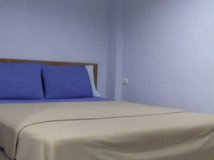 Habitació Estàndard, Candy House