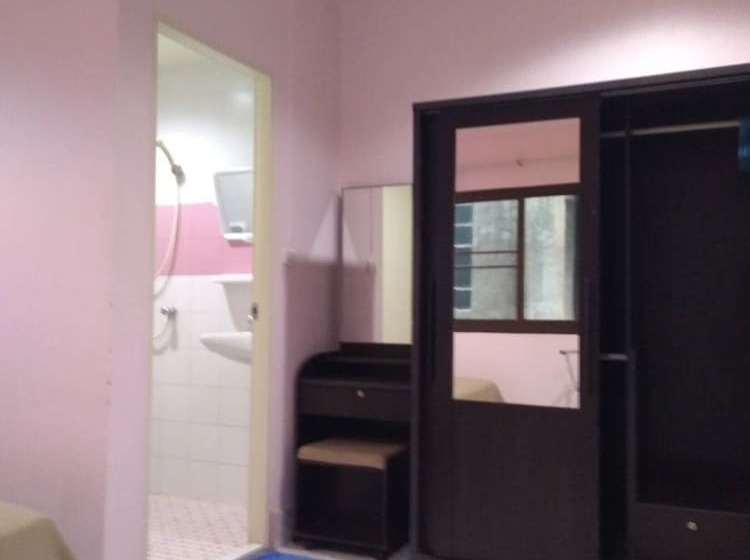 Habitació Superior, Candy House