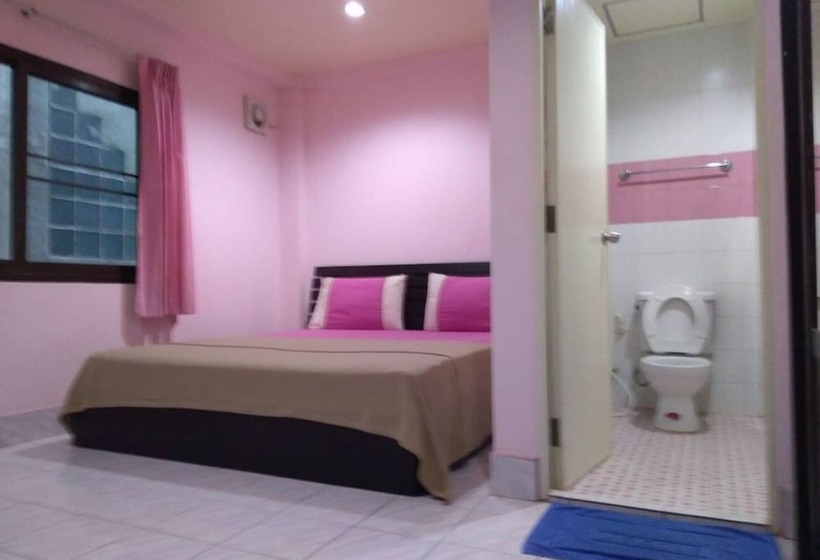 Habitació Superior, Candy House