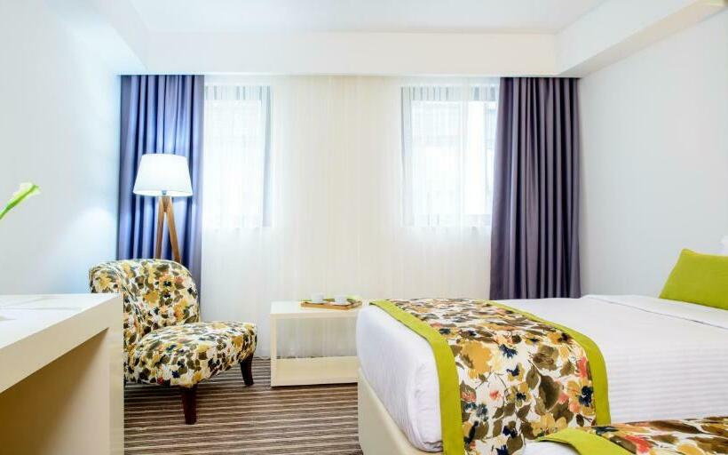 اتاق استاندارد, Festival