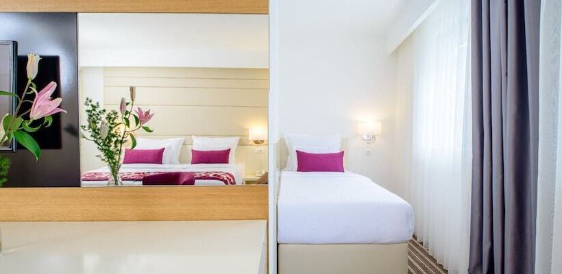 اتاق خانوادگی, Festival