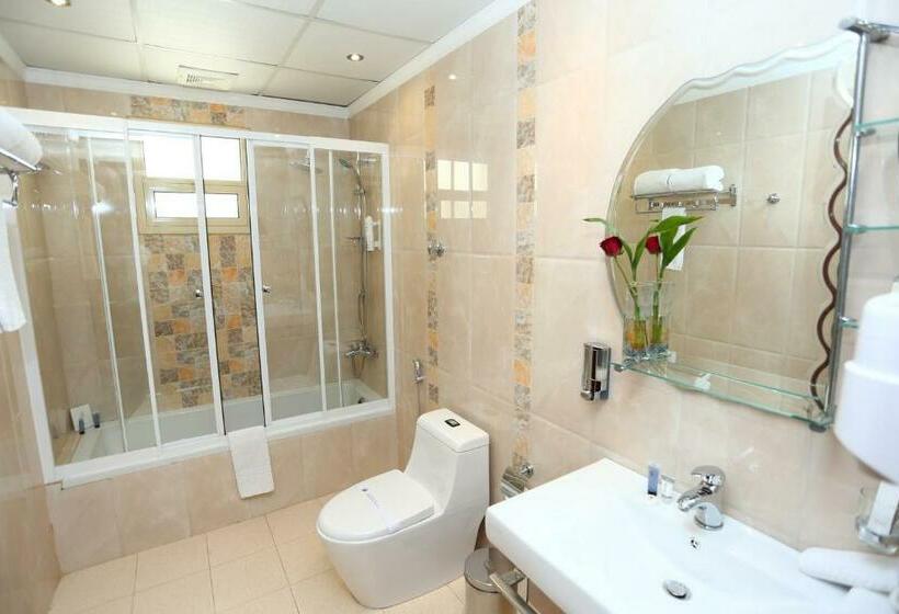 디럭스 룸, Golden Bujari Hotel Al Khobar