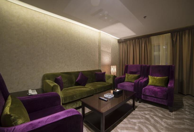 스위트, Golden Bujari Hotel Al Khobar