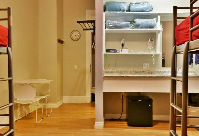 Standard Neljän Hengen Huone, Hi San Diego Downtown Hostel