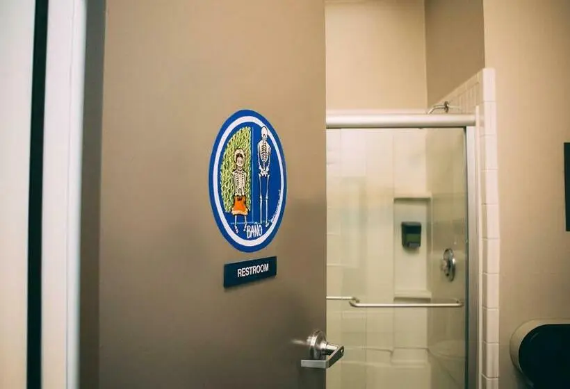 Standard-huone Jaettu Kylpyhuone, Hi San Diego Downtown Hostel
