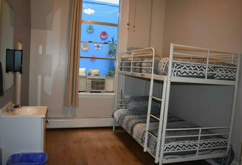 Standard-huone Kerrossängyt Jaettu kylpyhuone, Hi San Diego Downtown Hostel
