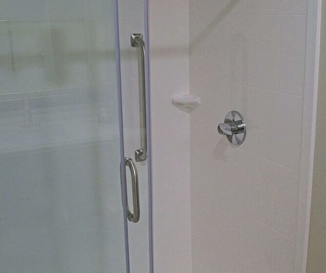 适用于残疾人士的豪华房间, La Quinta By Wyndham Odessa North Sienna Tower