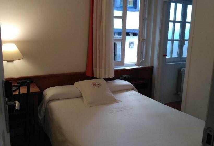 غرفة قياسية فردية, Palacete