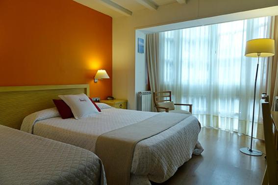 غرفة قياسية ثلاثية, Palacete