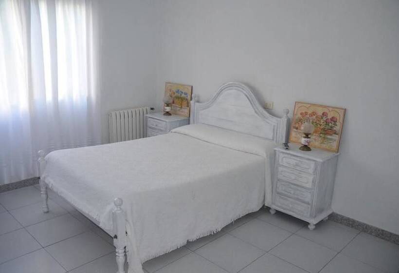 Номер Стандарт, Palacios