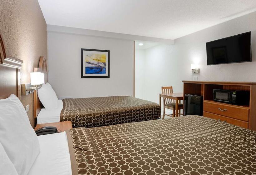 2ダブルベッドのスタンダードルーム, Rodeway Inn Terre Haute