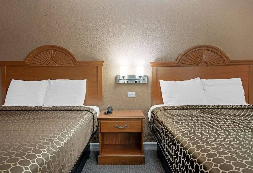 2ダブルベッドのスタンダードルーム, Rodeway Inn Terre Haute