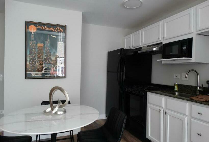 سوئیت 2 خوابه, The Chicago Hotel Collection Millennium Park