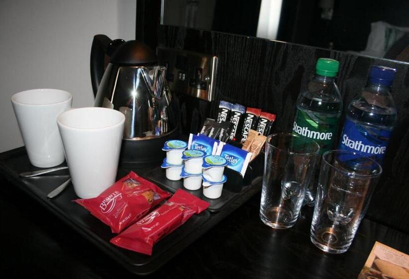 Номер Стандарт, The Yarborough Hotel Wetherspoon
