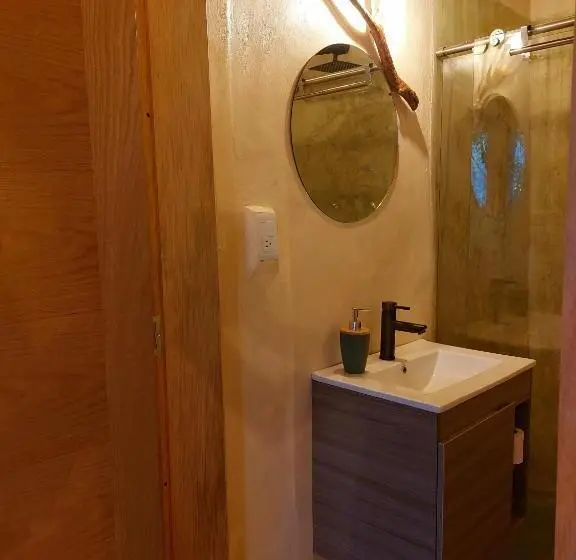 マウンテンビューデラックスルーム, Aracari Ecolodge