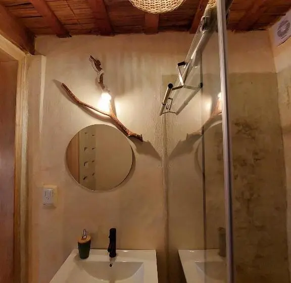 マウンテンビューデラックスルーム, Aracari Ecolodge