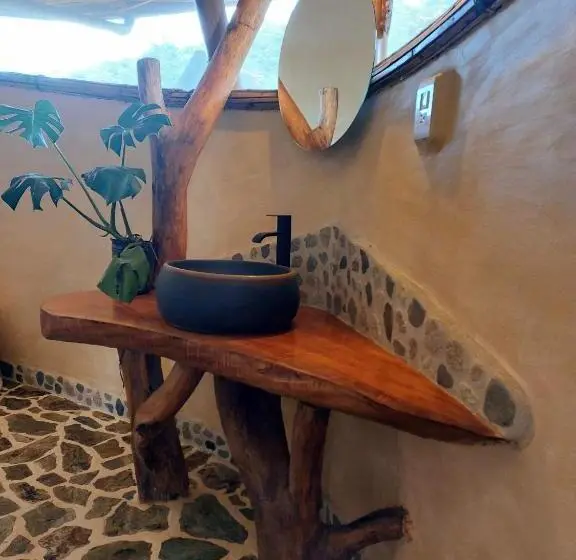 マウンテンビューデラックスルーム, Aracari Ecolodge