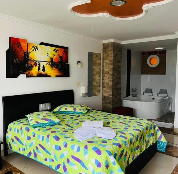 Номер Стандарт с Гидромассажем, Monterrey