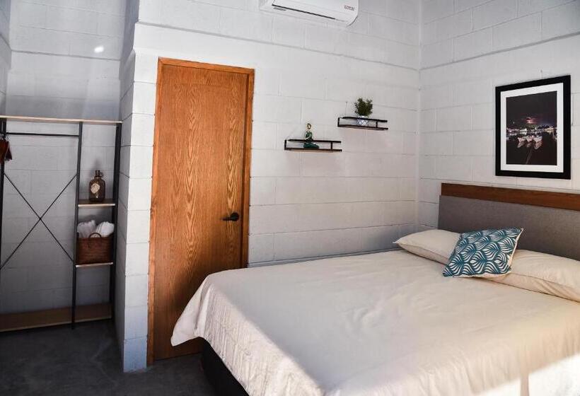 Стандартный Номер Кровать Кинг, Sealion Dive Center