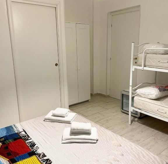 חדר סטנדרט לארבעה, Mareluna Bed And Breakfast