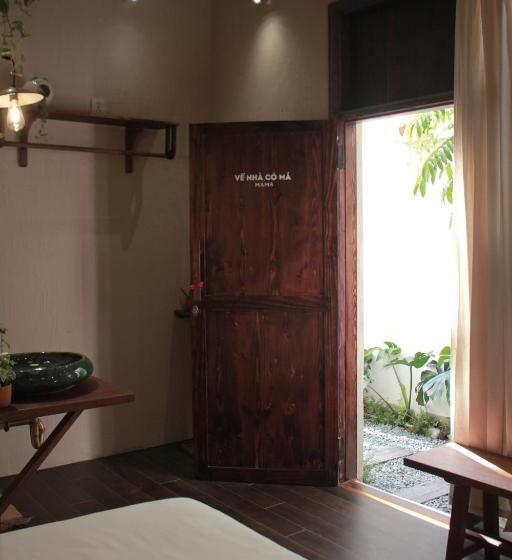 اتاق استاندارد با چشمانداز باغ, Me Home