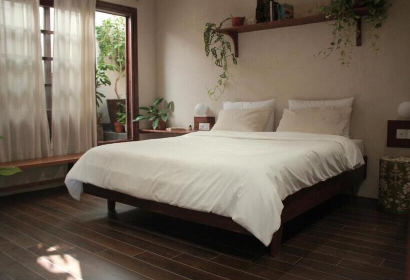 اتاق استاندارد با وان آب گرم, Me Home