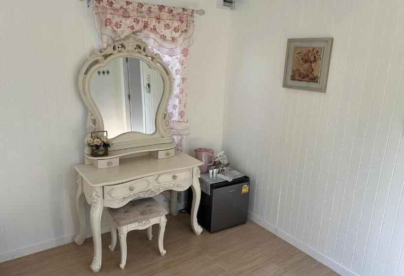 キングサイズベッドのスーペリアルーム, Peang Tara Cafe & Resort