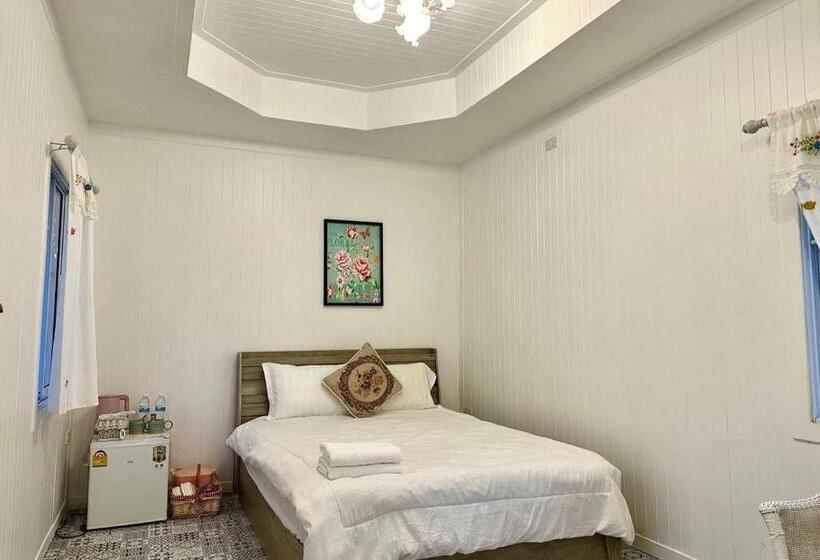 キングサイズベッドのスーペリアルーム, Peang Tara Cafe & Resort