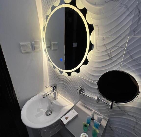 غرفة إقتصادية, Park Plus Served Apartments