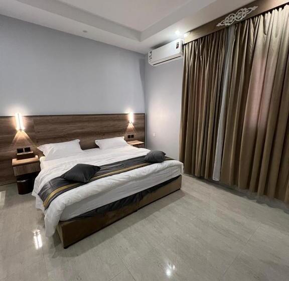 침실 3개 아파트, Park Plus Served Apartments