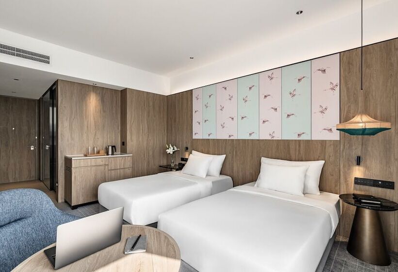 חדר סטנדרט נוף לעיר, Crowne Plaza Penang Straits City By Ihg