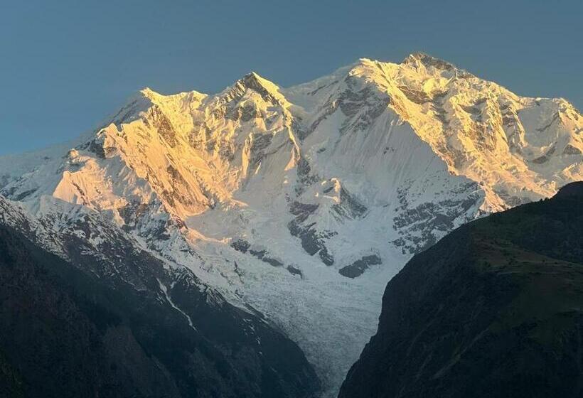 اتاق لوکس, Koh E Qaf Hunza