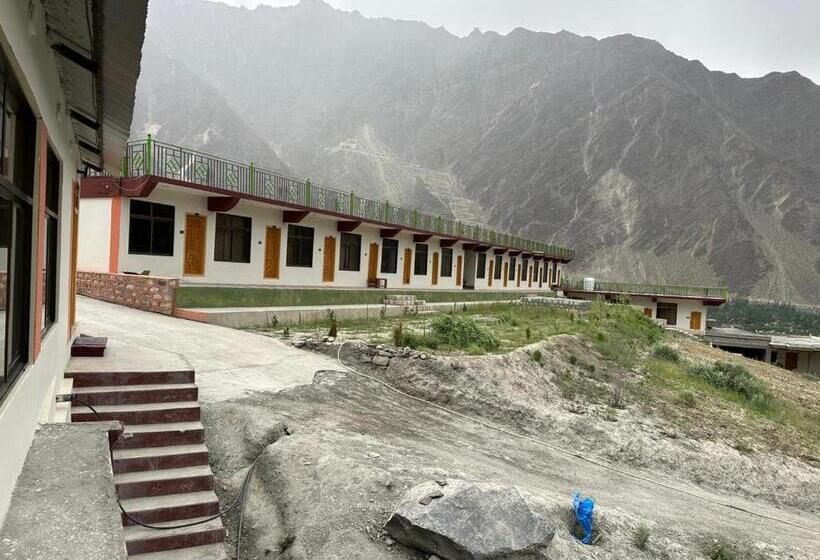 اتاق لوکس, Koh E Qaf Hunza