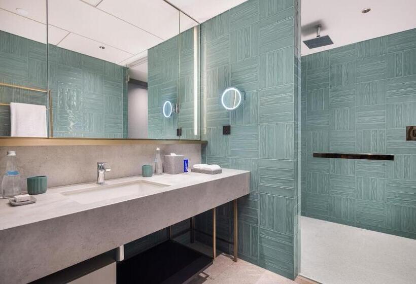 Номер Deluxe Внутренний, New World Guangzhou