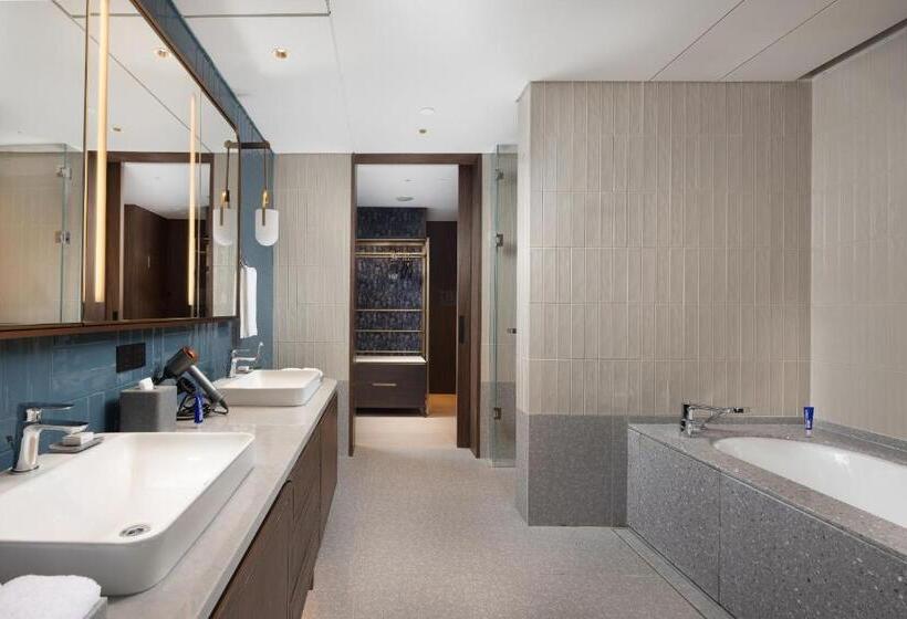 Президентский Люкс, New World Guangzhou