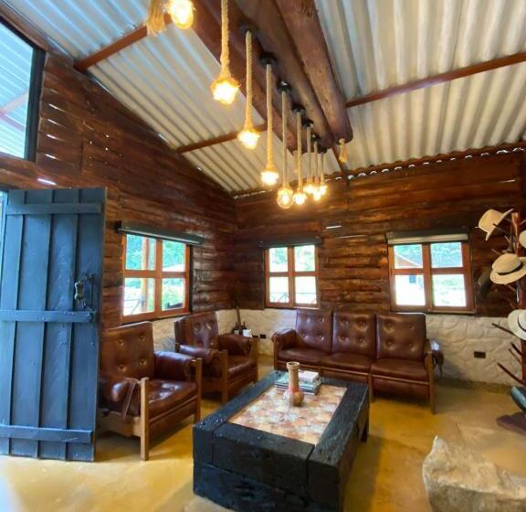 וילה בת 2 חדרי שינה, Riverside La Masía Eco