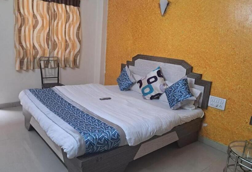 غرفة قياسية, Sai Raj Residency