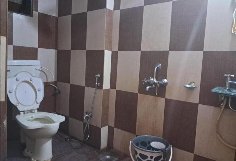 غرفة قياسية, Sai Raj Residency