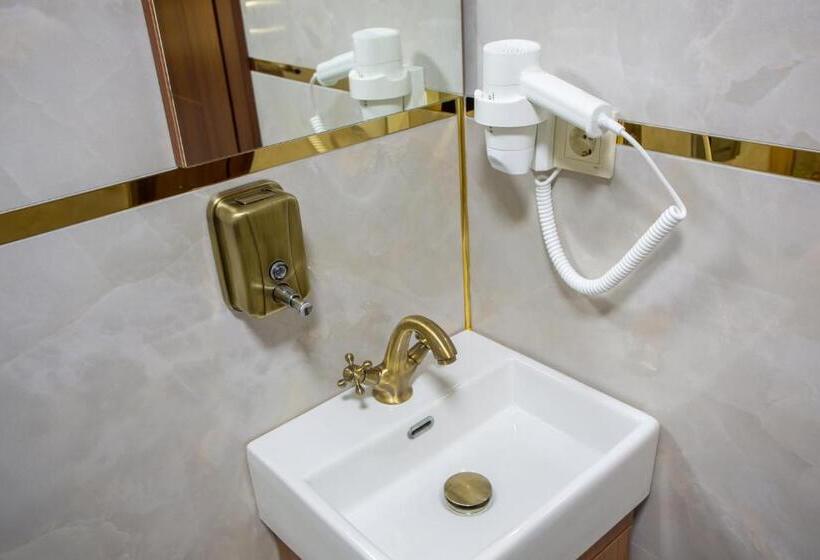 バルコニー付きスタンダードトリプルルーム, Sayina