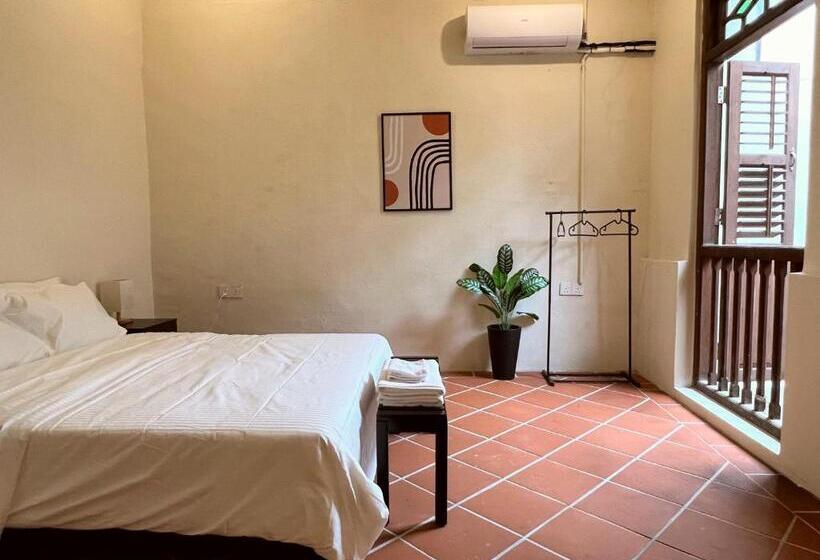 חדר סטנדרט חדר אמבטיה משותף, Aayu Stewart