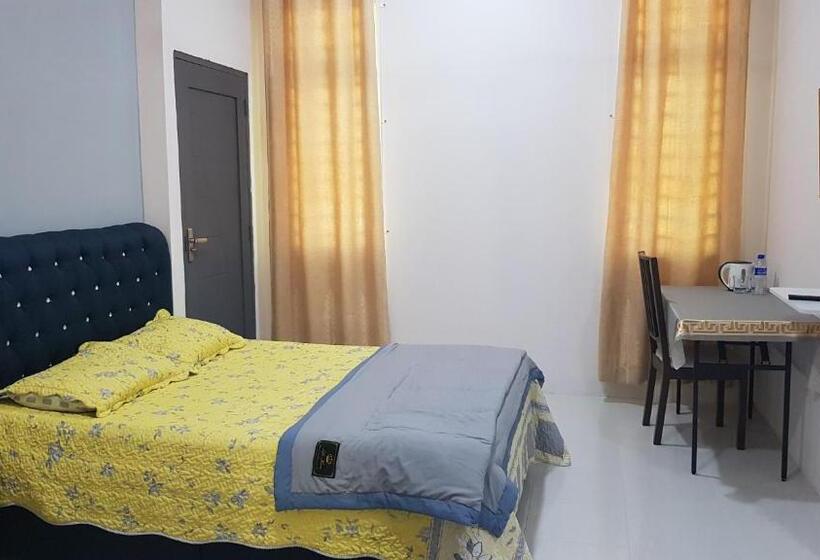 غرفة عائلية, Aurora Roomstay