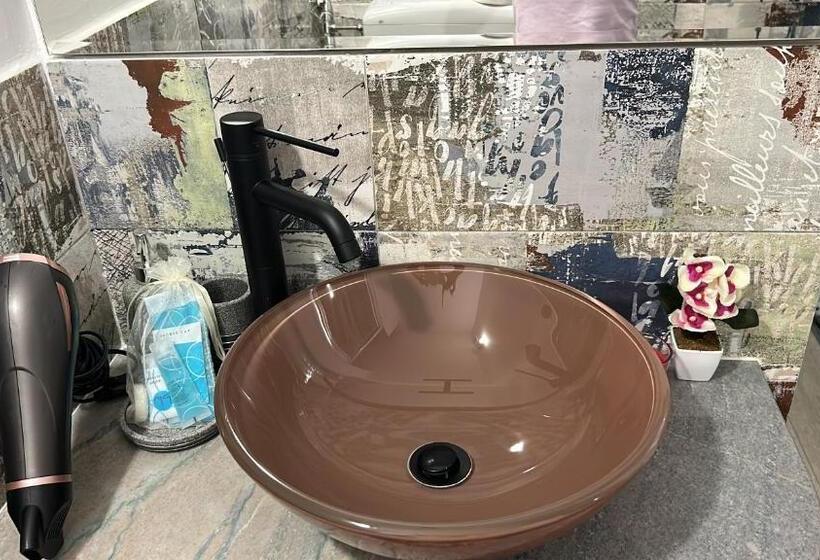 חדר סטנדרט עם מיטת קינג, Casa Adriatik & Marina