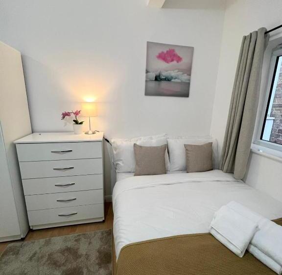 デラックスルーム, Cosy Stunning Flat