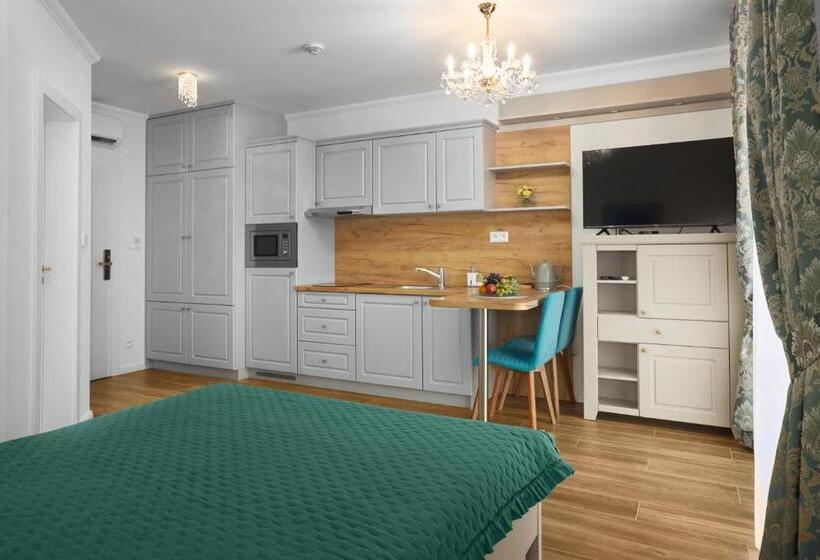 غرفة قياسية, Rustyfox