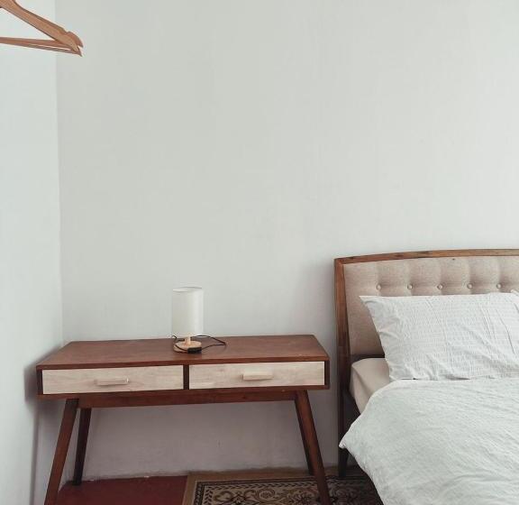 キングサイズベッドのスーペリアルーム, The Classy Romaakar