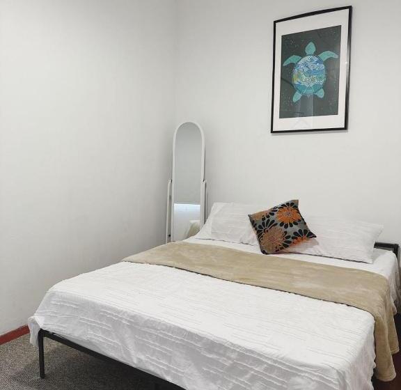 ガーデンビュースタンダードルーム, The Classy Romaakar