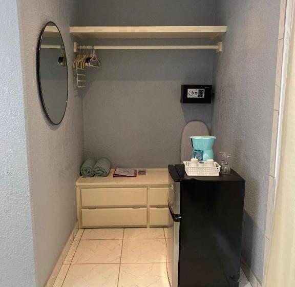 标准单人间, Sea Horizon